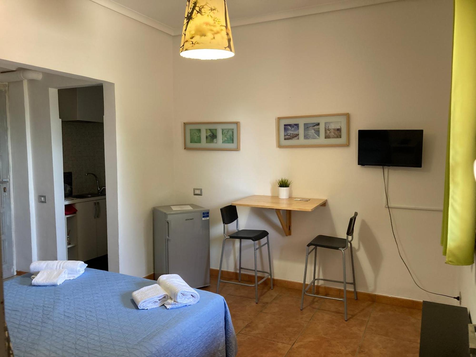 Single Room Private Bathroom